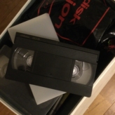 物置の片付けをしていたら大量のVHSが出てきました。